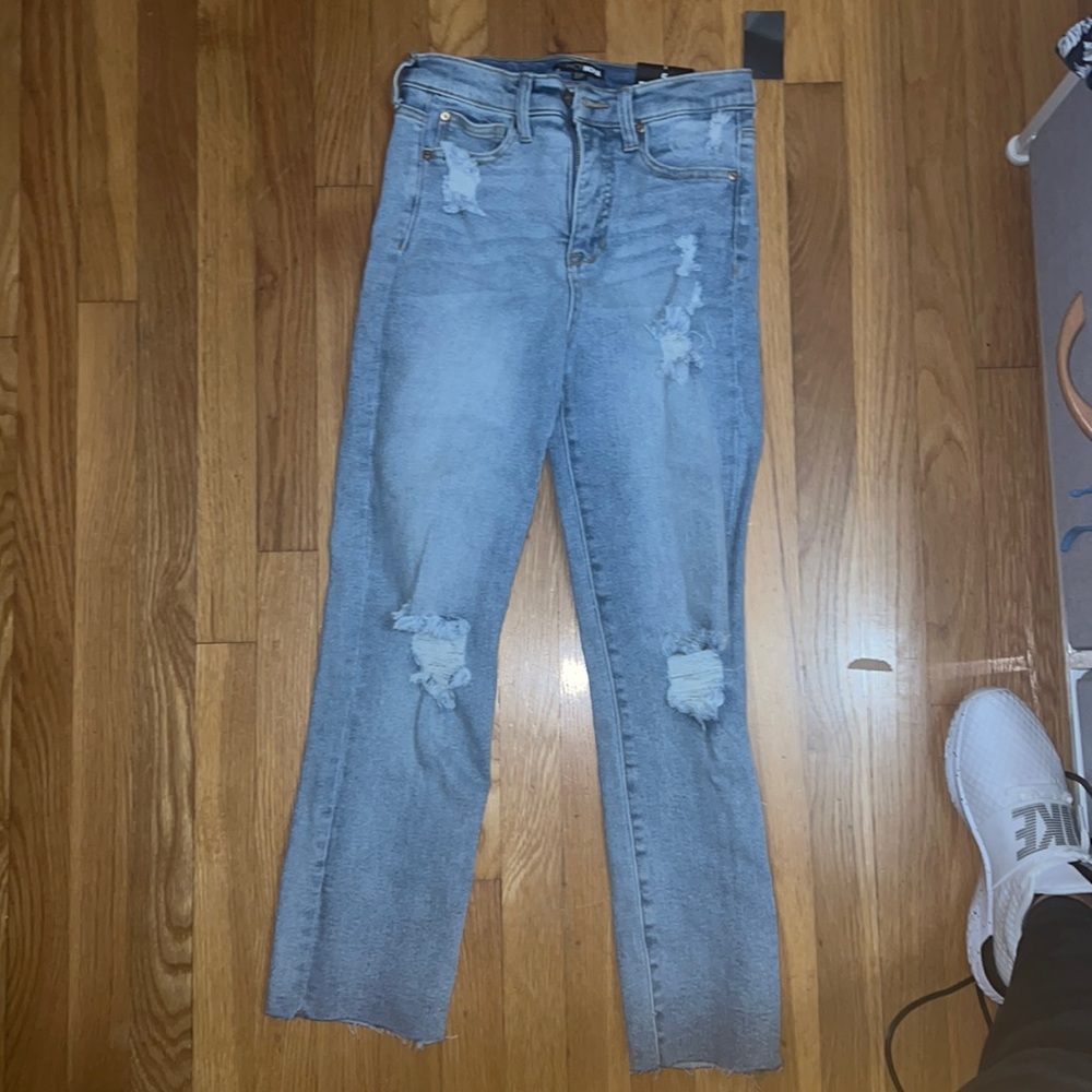 I am typically a size 5/6 these were tight on thighs & were short I’m 5’6